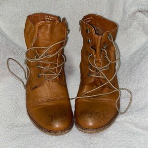 DUNDEE soft leather (lace-up and zip up) boots